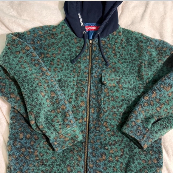 Supreme Fleece Hooded Shirt medium